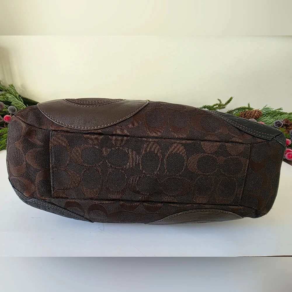Coach Circle Patchwork Y2K East-West Tote Mixed Leathers - Picture 13 of 16
